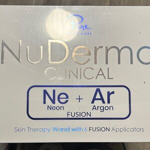 Pure Daily Care NuDerma Clinical Skin Therapy Wand